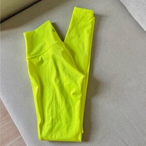 🥎Lululemon wunder under Highlight yellow 🥎